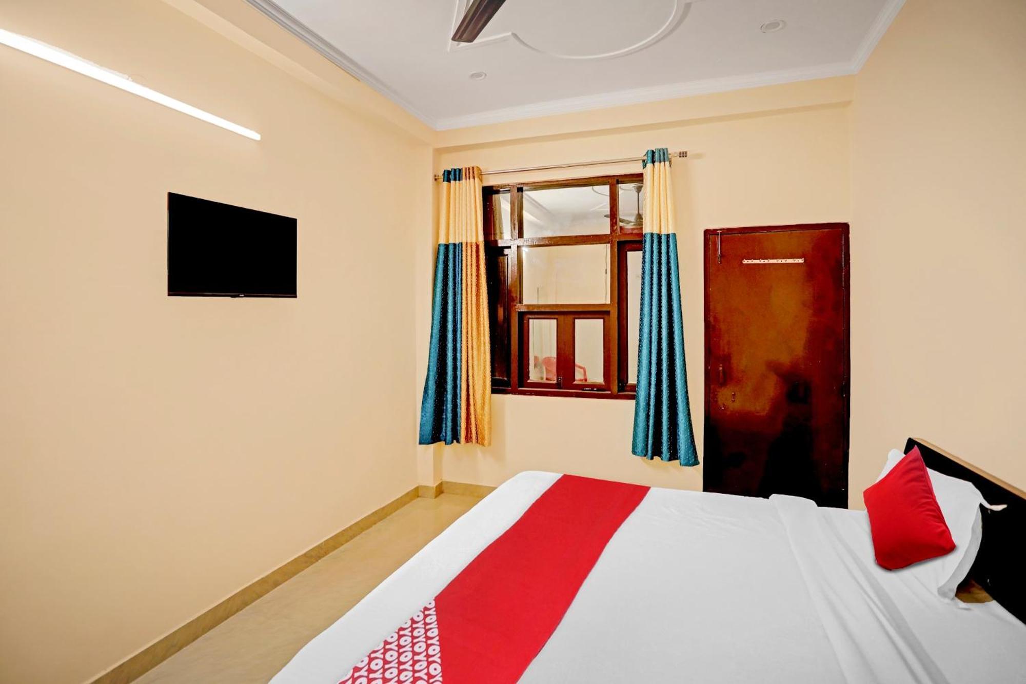 Hotel O Pari Hotel Ґазіабад Екстер'єр фото