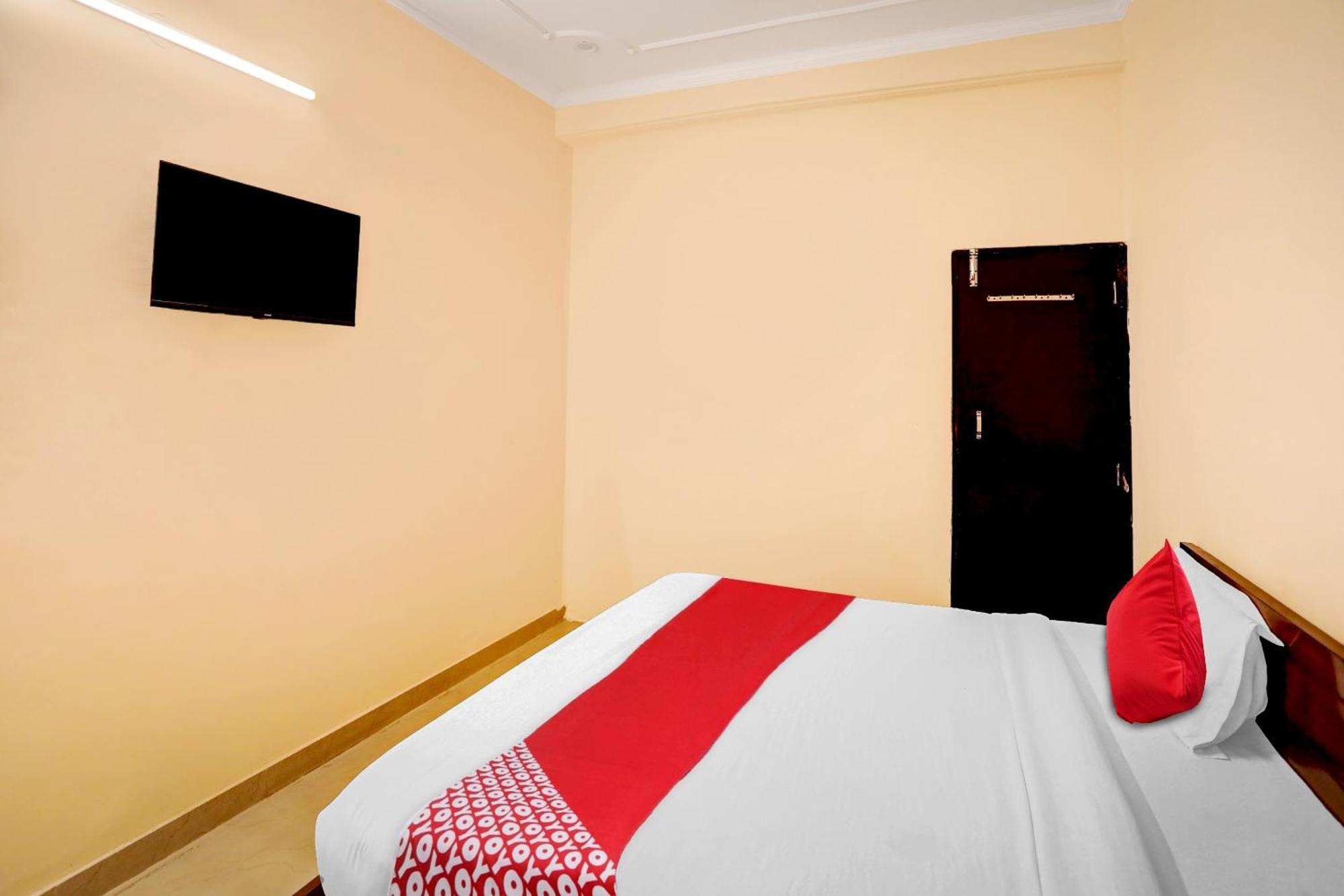 Hotel O Pari Hotel Ґазіабад Екстер'єр фото