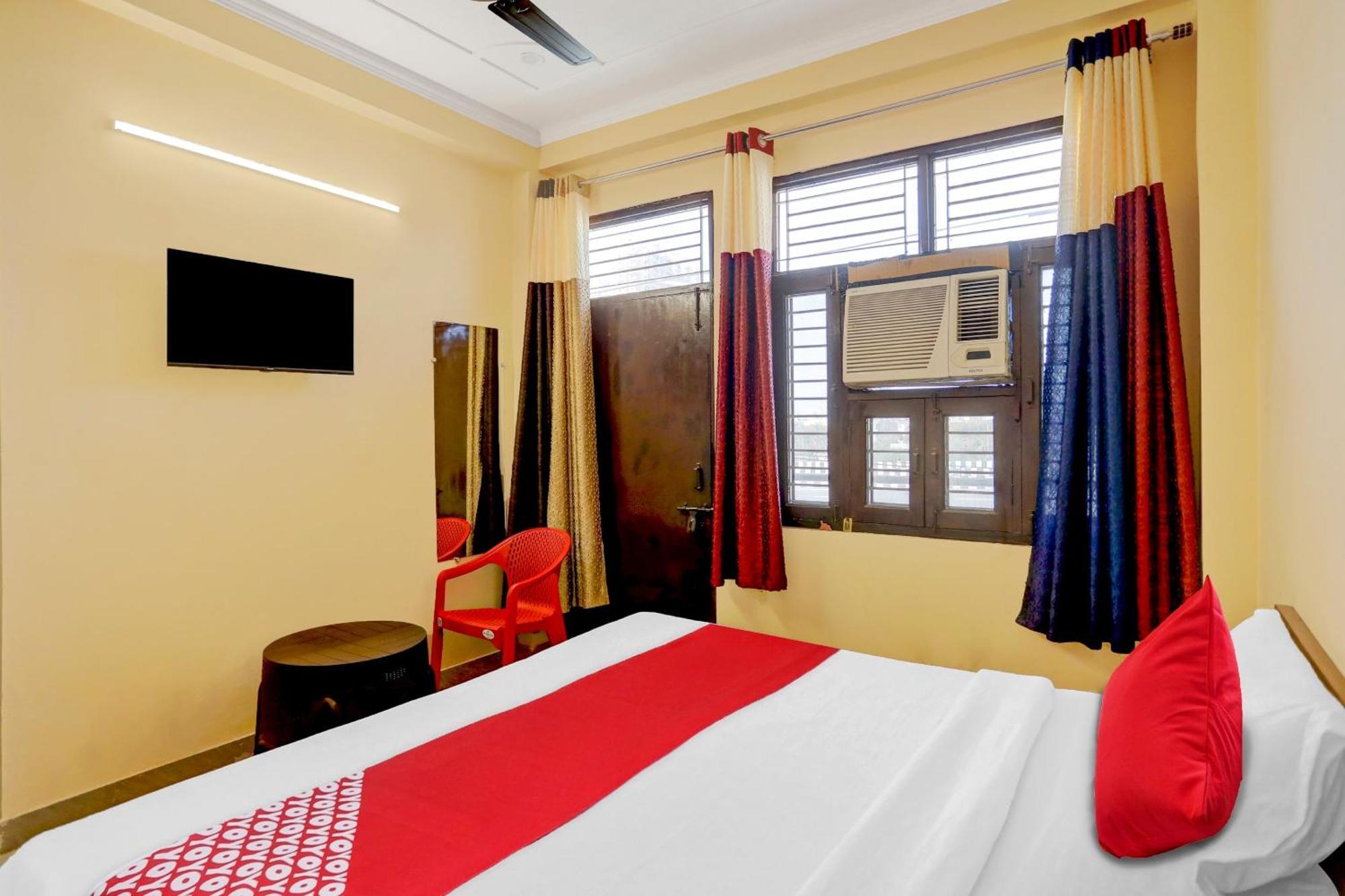 Hotel O Pari Hotel Ґазіабад Екстер'єр фото